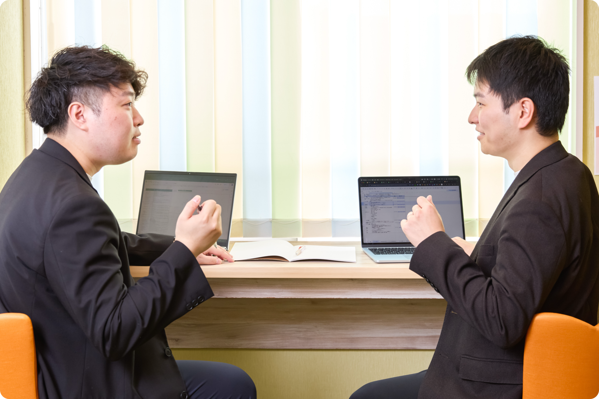 お話しをしている福澤さんと立石さん