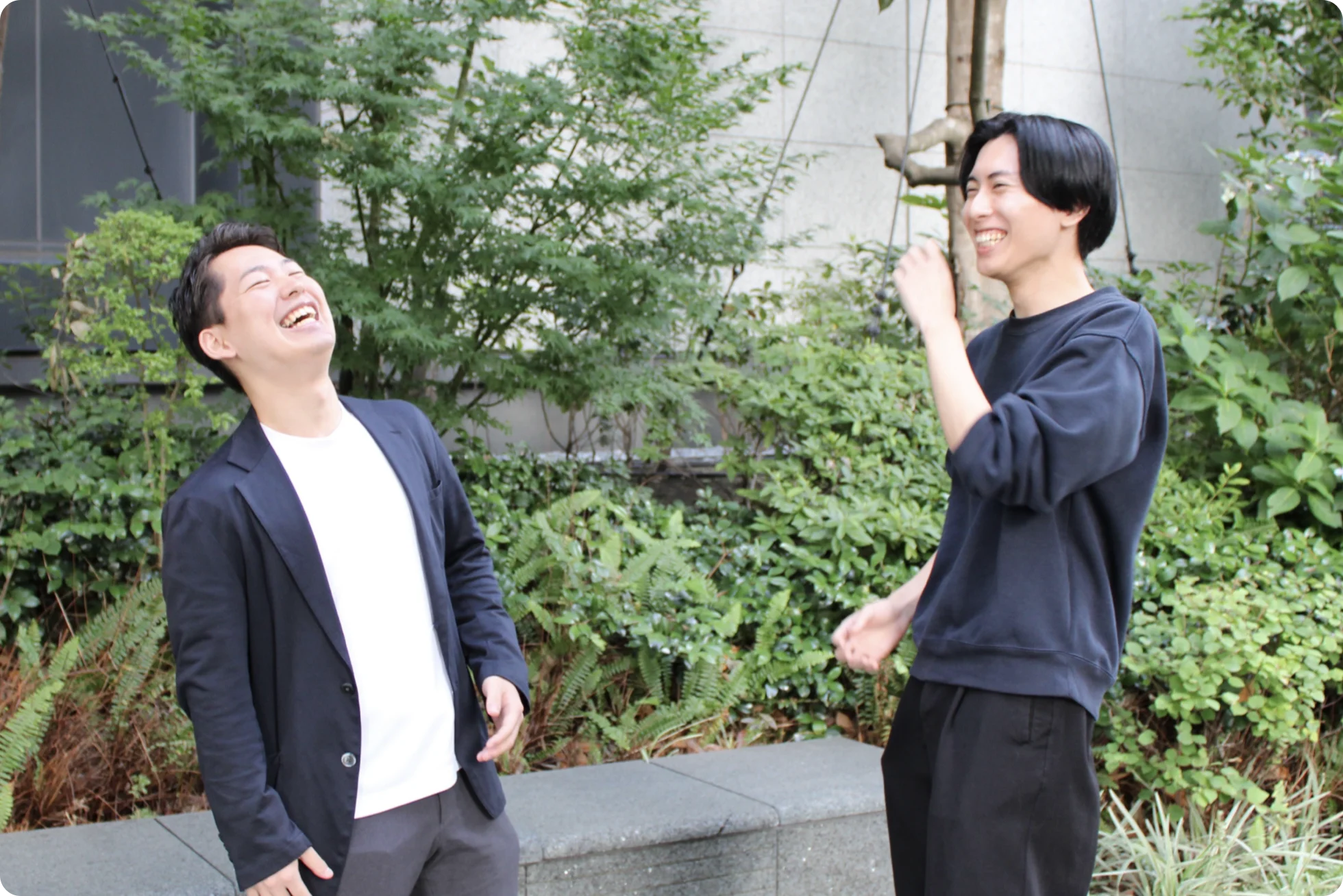 森本さんと笑い合う今井さん