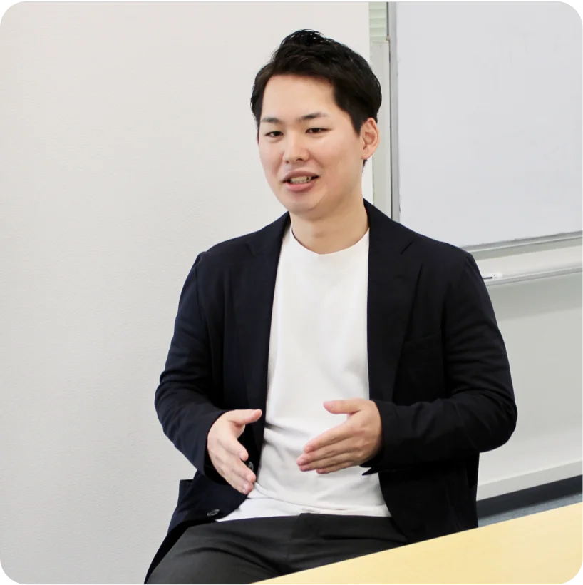 人と対話をしている森本さん